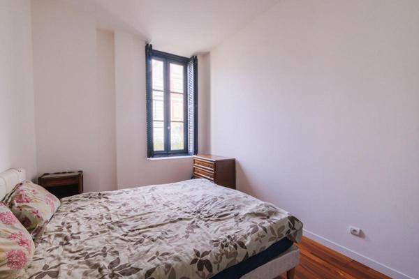 MAGNIFIQUE DUPLEX  FAMILIALE AVEC 4 CHAMBRES AVEC   UN JARDIN PRIVATIF AVEC PISCINE