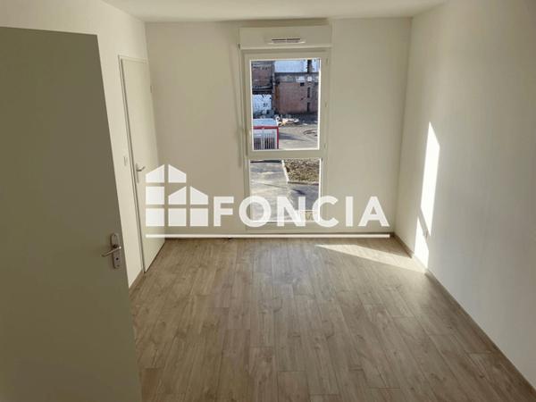 Location Appartement 2 pièces 46.7 m² - 22 RUE AUSTRALIE Armentieres 59280
