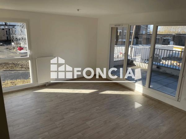 Location Appartement 2 pièces 46.7 m² - 22 RUE AUSTRALIE Armentieres 59280