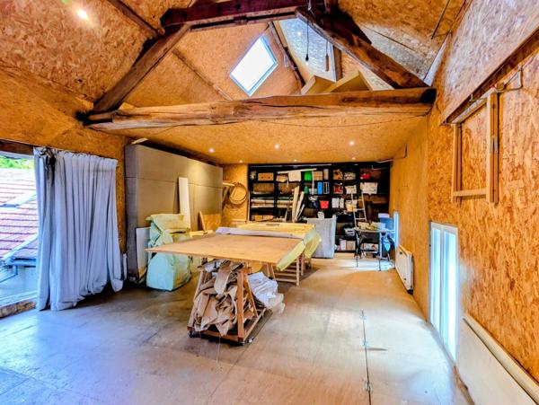 MAISON de VILLE proche LUZARCHES