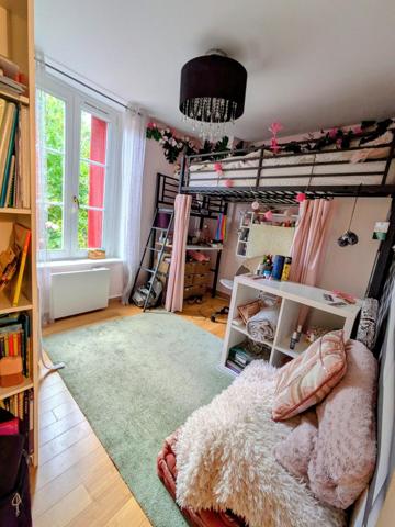 MAISON de VILLE proche LUZARCHES