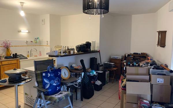 Appartement à louer    2 pièces • 52 m2 Nîmes