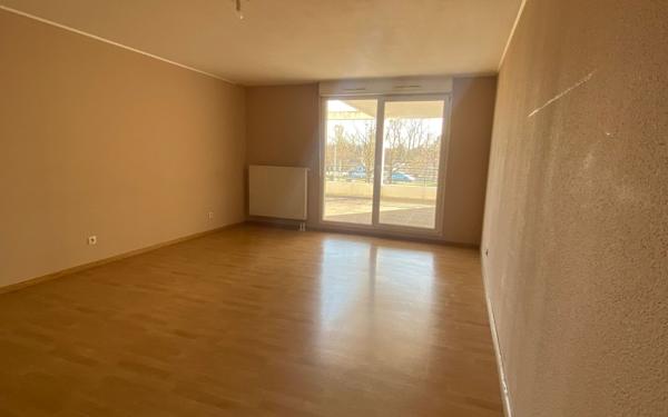 Appartement à louer    3 pièces •  Strasbourg