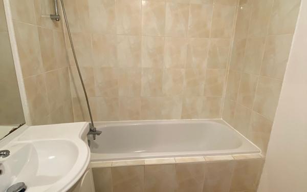 Appartement à louer    3 pièces •  Strasbourg