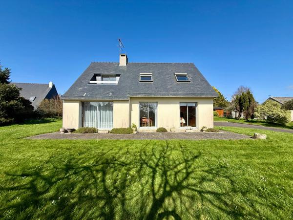 Sainte Marine (29) - Maison T5 de 130 m² habitable - Garage - Parking - Terrain de 1448 m² proche mer et commodités