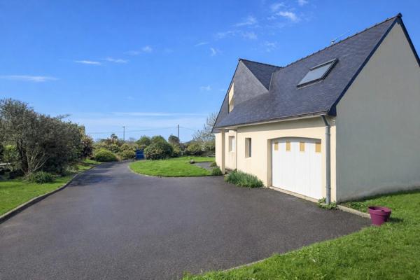 Sainte Marine (29) - Maison T5 de 130 m² habitable - Garage - Parking - Terrain de 1448 m² proche mer et commodités
