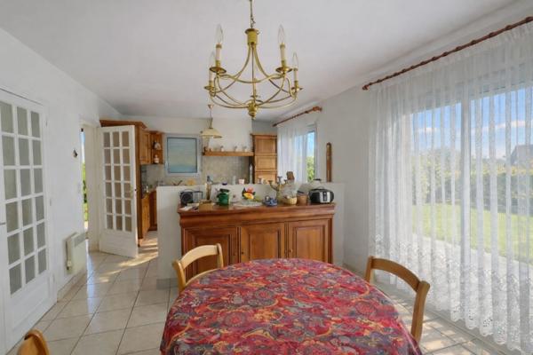 Sainte Marine (29) - Maison T5 de 130 m² habitable - Garage - Parking - Terrain de 1448 m² proche mer et commodités