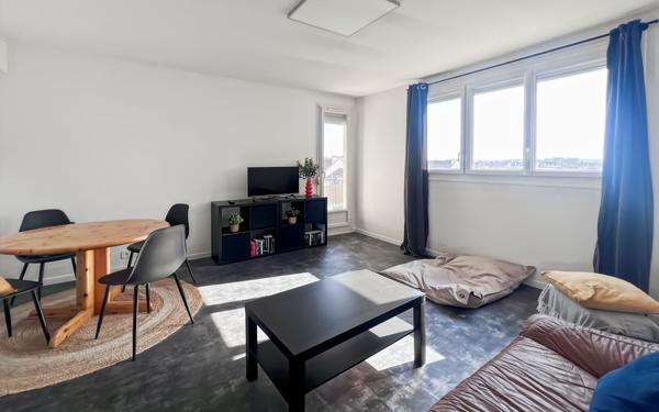 Appartement à louer    2 pièces • 80,23 m2 Reims