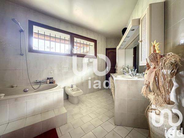 Maison à vendre 8 pièces 300 m² Vielle-Aure