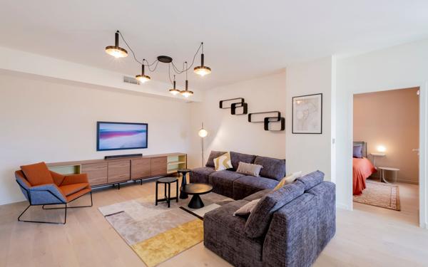 Appartement à louer    5 pièces • 111,50 m2 Bordeaux