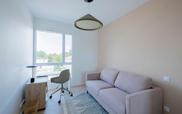 Appartement à louer    5 pièces • 111,50 m2 Bordeaux