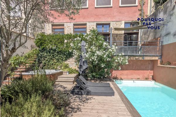Maison Triplex Piscine Jacuzzi