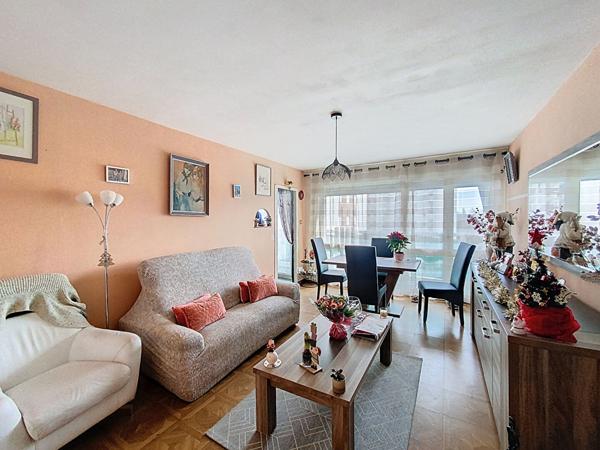 A VENDRE Appartement de type 3 avec balcon à Angers (quartier Bon Repos)
