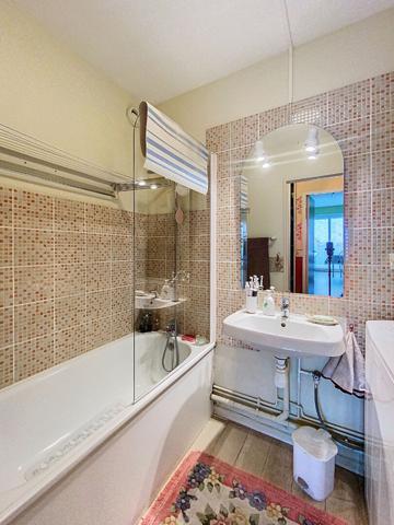 A VENDRE Appartement de type 3 avec balcon à Angers (quartier Bon Repos)