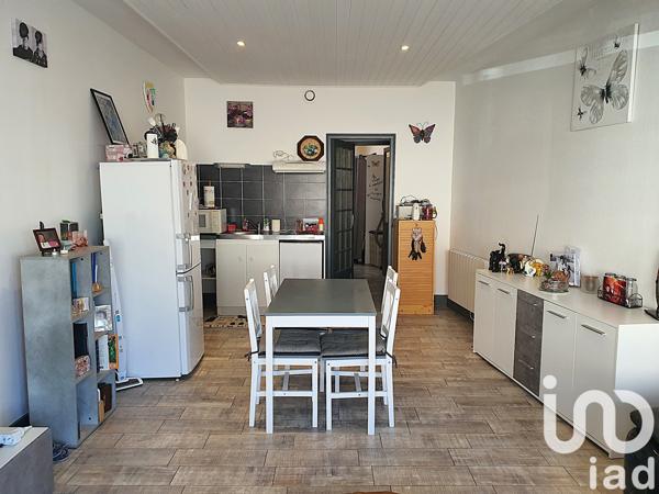 Immeuble à vendre 210 m² Chasseneuil-sur-Bonnieure