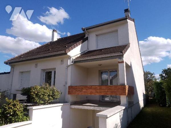 Venez visiter cette belle maison construite en 1994, d'env. 117m² élevée sur sous-sol total com...