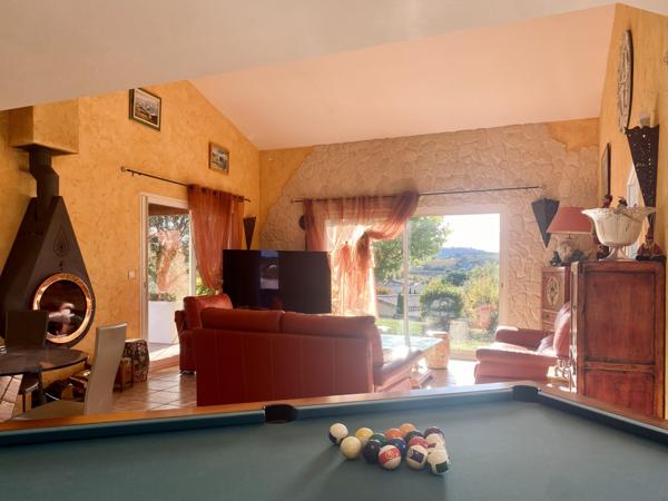 Tain-l'Hermitage (26600) Maison 220 m² avec 2200 m² terrain avec piscine - 5 min de Tain l'Hermitage