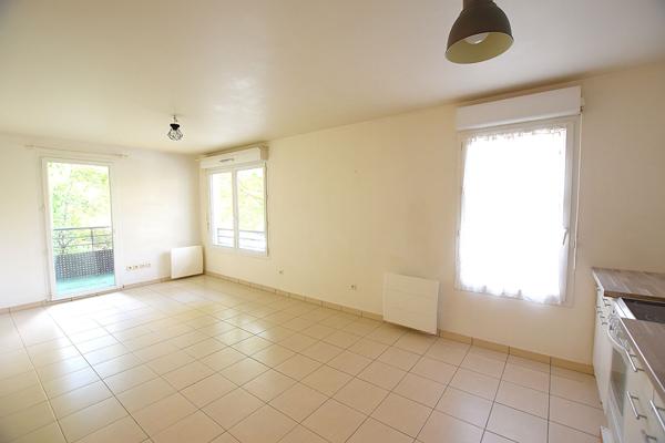 PROCHAINEMENT ! Appartement Cergy - 2 pièces - 44.05 m2