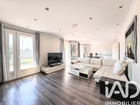 Maison à vendre 6 pièces 130 m² Auneau-Bleury-Saint-Symphorien