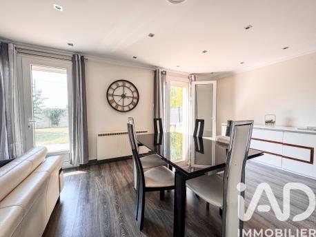 Maison à vendre 6 pièces 130 m² Auneau-Bleury-Saint-Symphorien