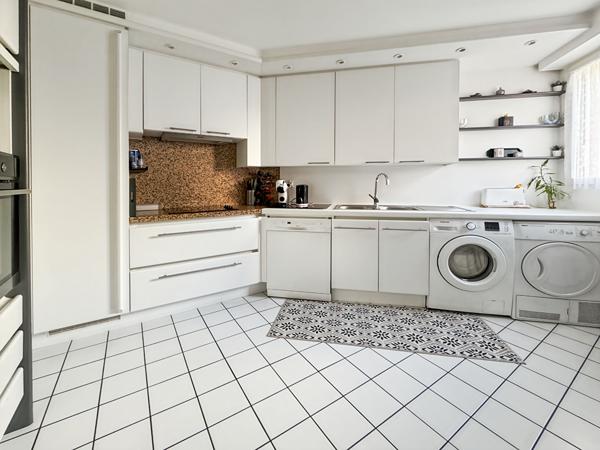 CENTRE-VILLE - Magnifique appartement de 100 m² + Loggia de 20 m²