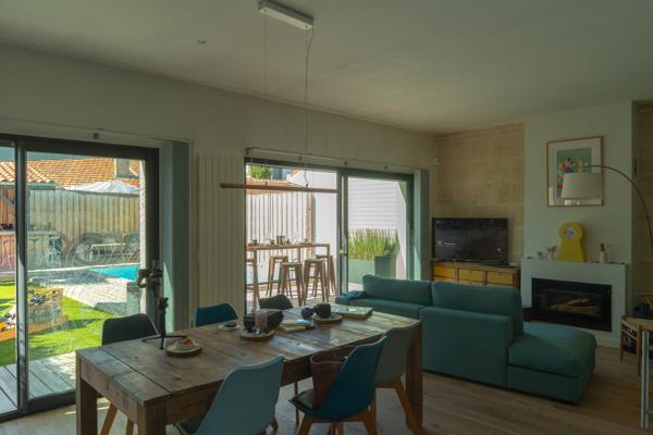 ST AUGUSTIN/MERIGNAC: JOLIE MAISON FAMILIALE DE TYPE 6 AVEC JARDIN PISCINE AU CALME