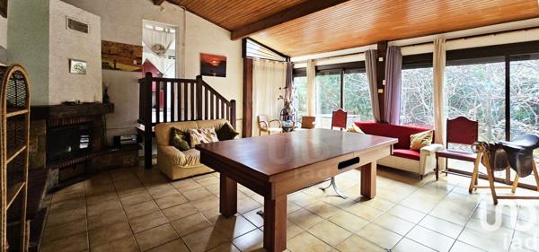 Maison d’architecte 13 pièces de 243 m² à Pontenx-les-Forges (40200)