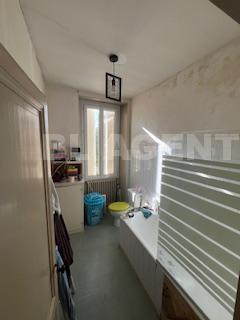 🏡 Maison de ville à rénover – 4 pièces – 107 m² – Jardin en bord de rivière