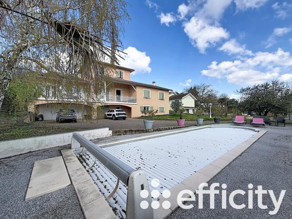 Maison 6 pièces - 257 m²