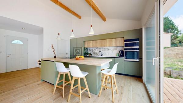 Maison contemporaine de plein-pied de 2024