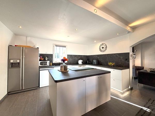 Maison 5 pièces - 114 m² Exclusivité efficity