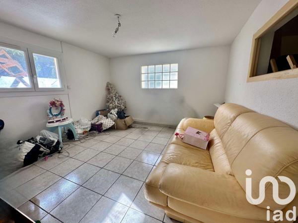 Pavillon 3 pièces de 70 m² à Saint-Paul-de-Fenouillet (66220)