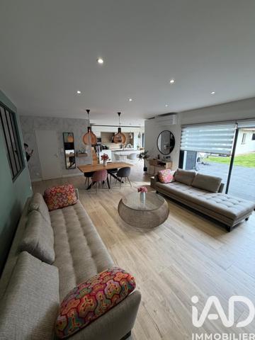 Maison à vendre 7 pièces 150 m² Paray-Vieille-Poste