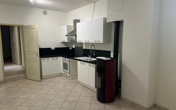 Appartement à louer    3 pièces •  Joyeuse