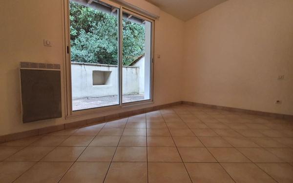 Appartement à louer    3 pièces •  Joyeuse