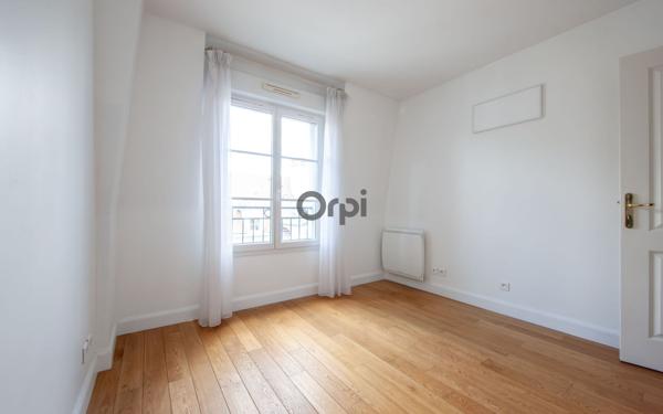 Appartement à vendre    4 pièces • 81,86 m2 Le Plessis-Robinson