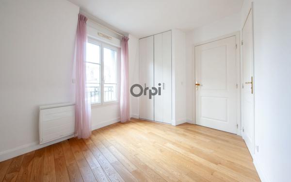 Appartement à vendre    4 pièces • 81,86 m2 Le Plessis-Robinson