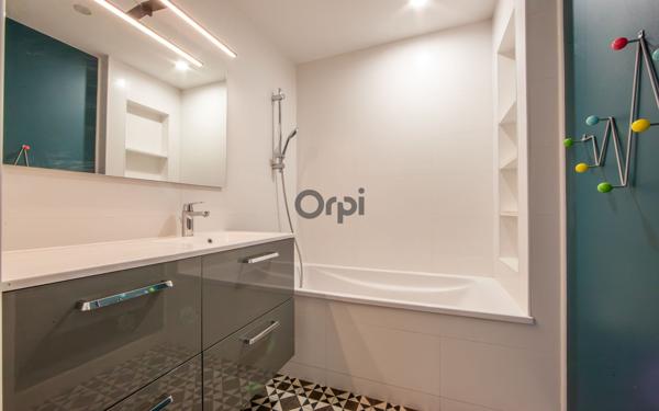 Appartement à vendre    4 pièces • 81,86 m2 Le Plessis-Robinson