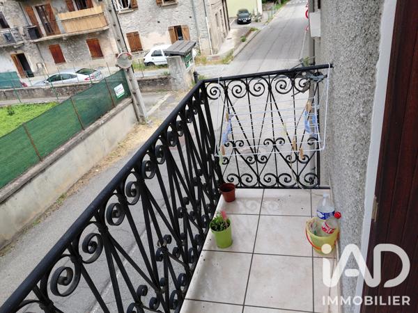 Immeuble à vendre 186 m² Saint-Étienne-de-Cuines
