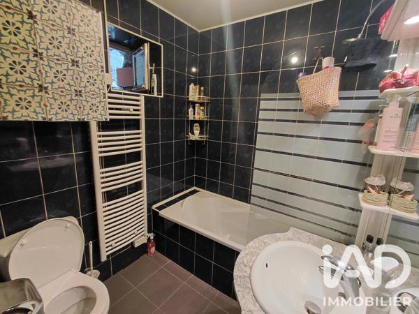 Immeuble à vendre 186 m² Saint-Étienne-de-Cuines