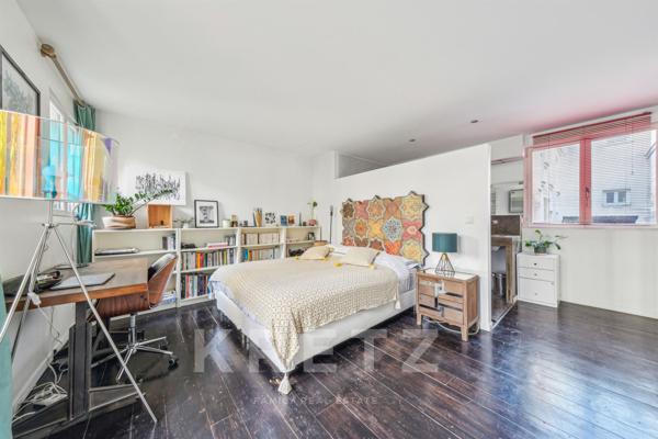 Maison d'architecte au sein d'une copropriété - Paris 18ème