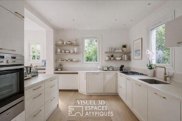 Une villa face à l’océan, entre élégance et quiétude.