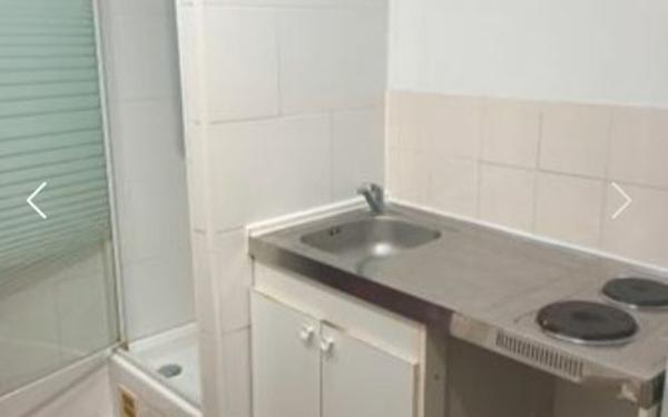 Appartement à vendre    2 pièces • 8 m2 Paris 9