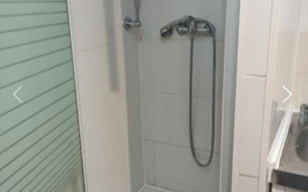 Appartement à vendre    2 pièces • 8 m2 Paris 9