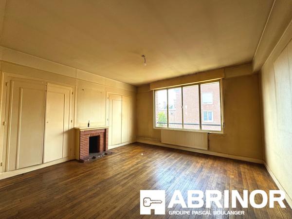 En exclusivité – Hyper-centre : appartement lumineux de 88 m² au beau potentiel. AMIENS
