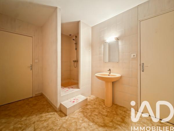 Maison à vendre 10 pièces 256 m² Ombrée d'Anjou