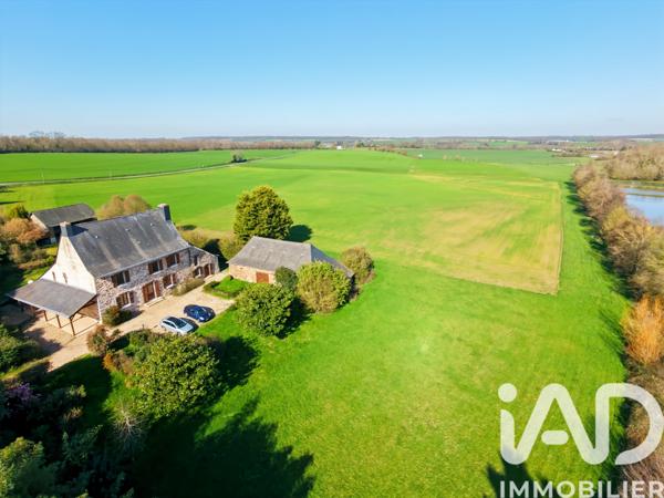 Maison à vendre 10 pièces 256 m² Ombrée d'Anjou