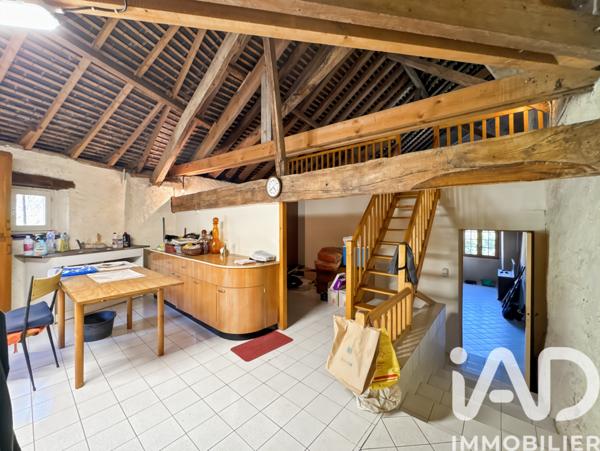 Maison à vendre 10 pièces 256 m² Ombrée d'Anjou