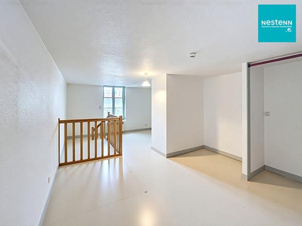 Appartement T2 en duplex, rare sur le secteur, idéalement situé au coeur de Montbrison