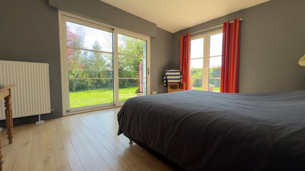 MAGNIFIQUE PROPRIETE DE SEMI PLAIN PIED ERIGEE SUR PLUS DE 1300 M² LA CHAPELLE D ARMENTIERES